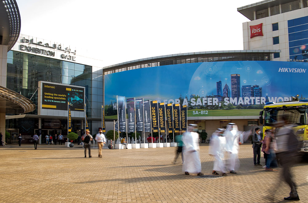 dubai-trade-show-graphics-entrace